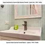Metro Garibaldi - Loft Con Wifi E 4 Posti Letto Presso La Stazione Di Apartmán