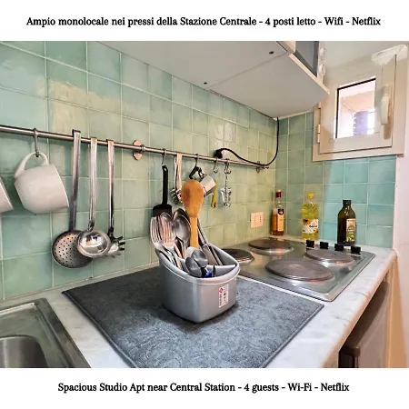 Metro Garibaldi - Loft Con Wifi E 4 Posti Letto Presso La Stazione Di Неаполь